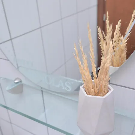 מלון דירות Manolas ניי פורי