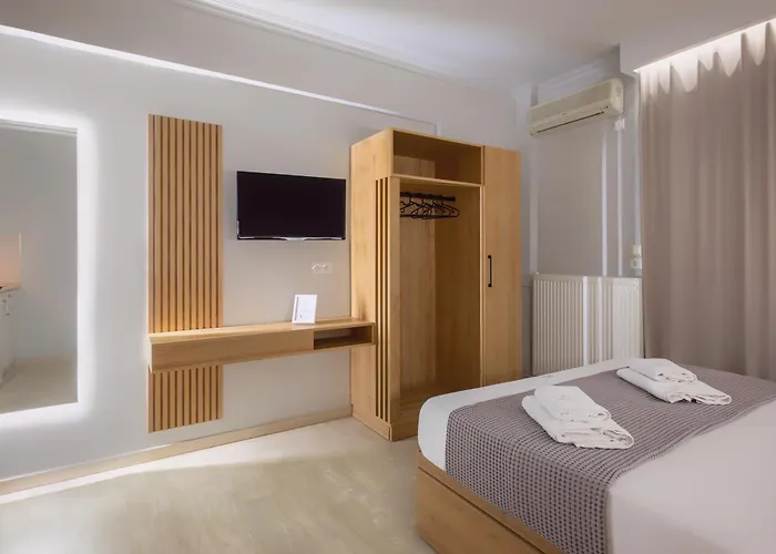 Manolas Apartahotel Neoi Poroi